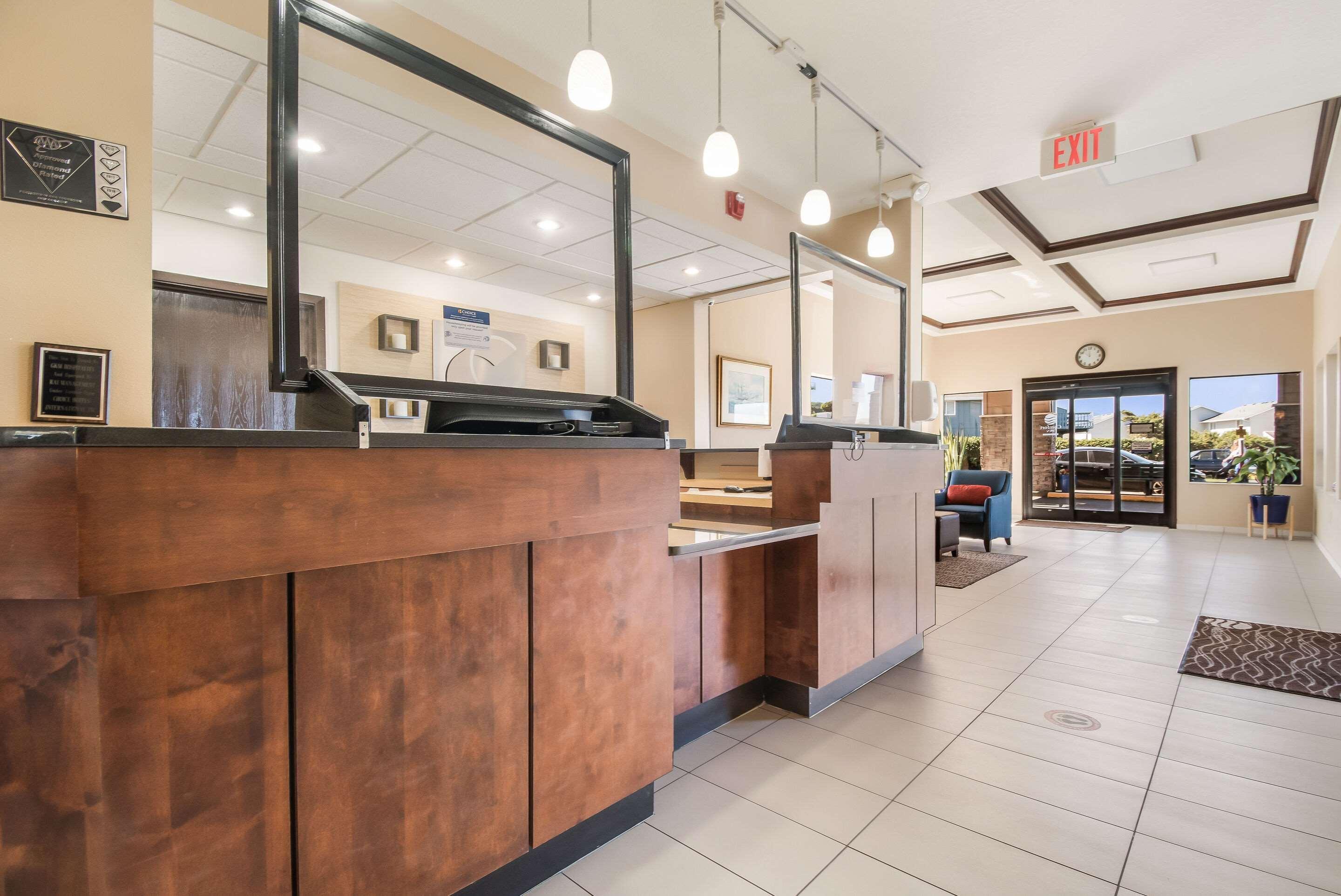 Comfort Inn Newport Bagian luar foto