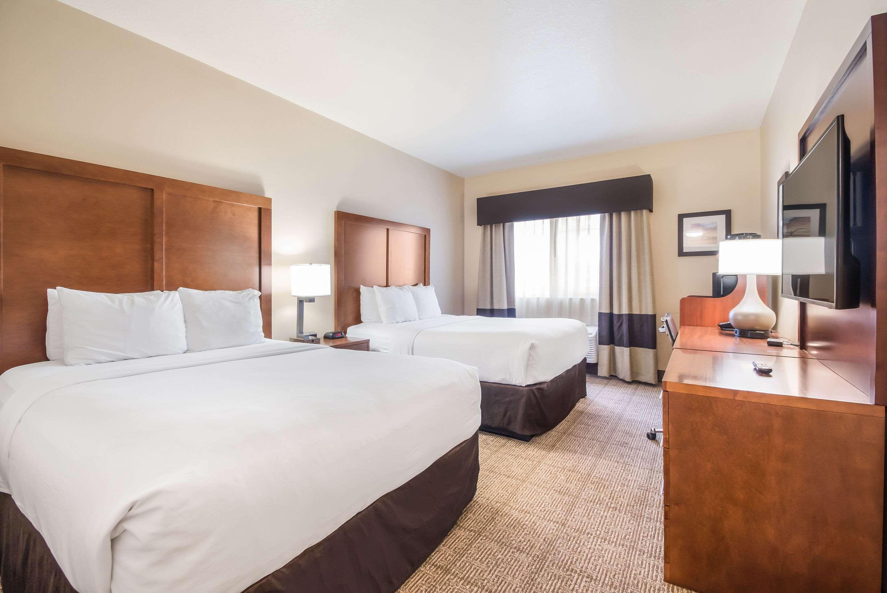 Comfort Inn Newport Bagian luar foto