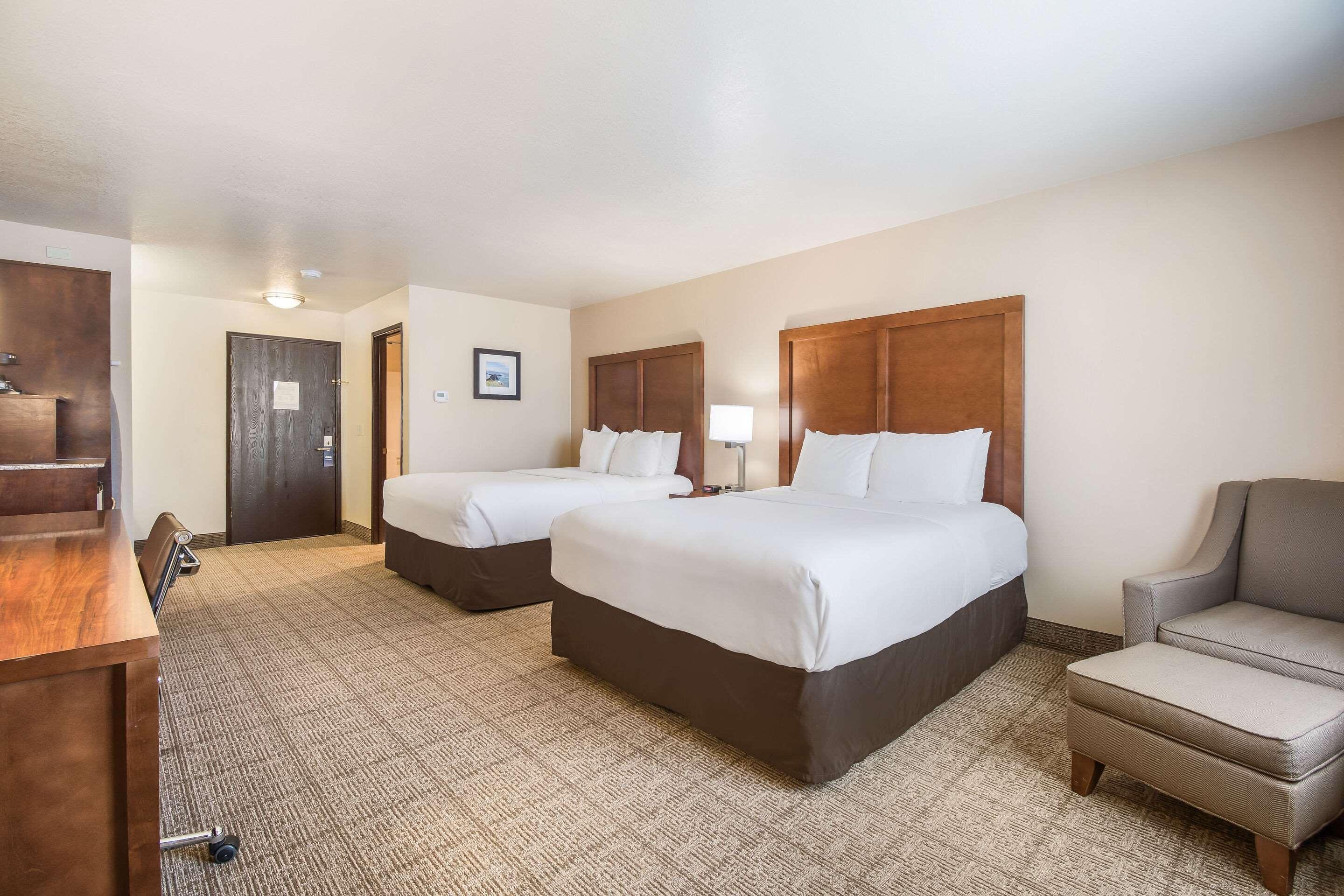 Comfort Inn Newport Bagian luar foto