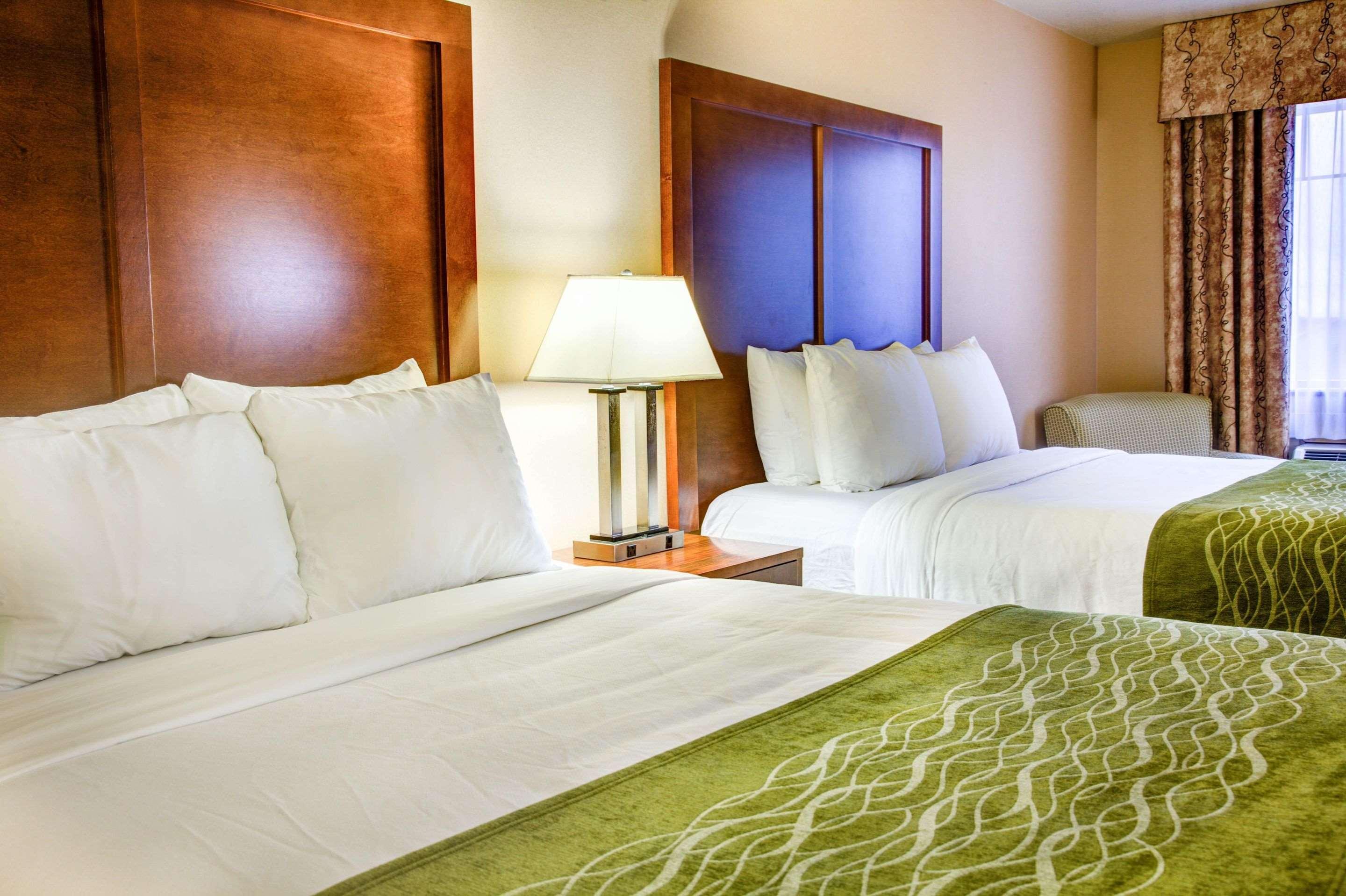 Comfort Inn Newport Bagian luar foto