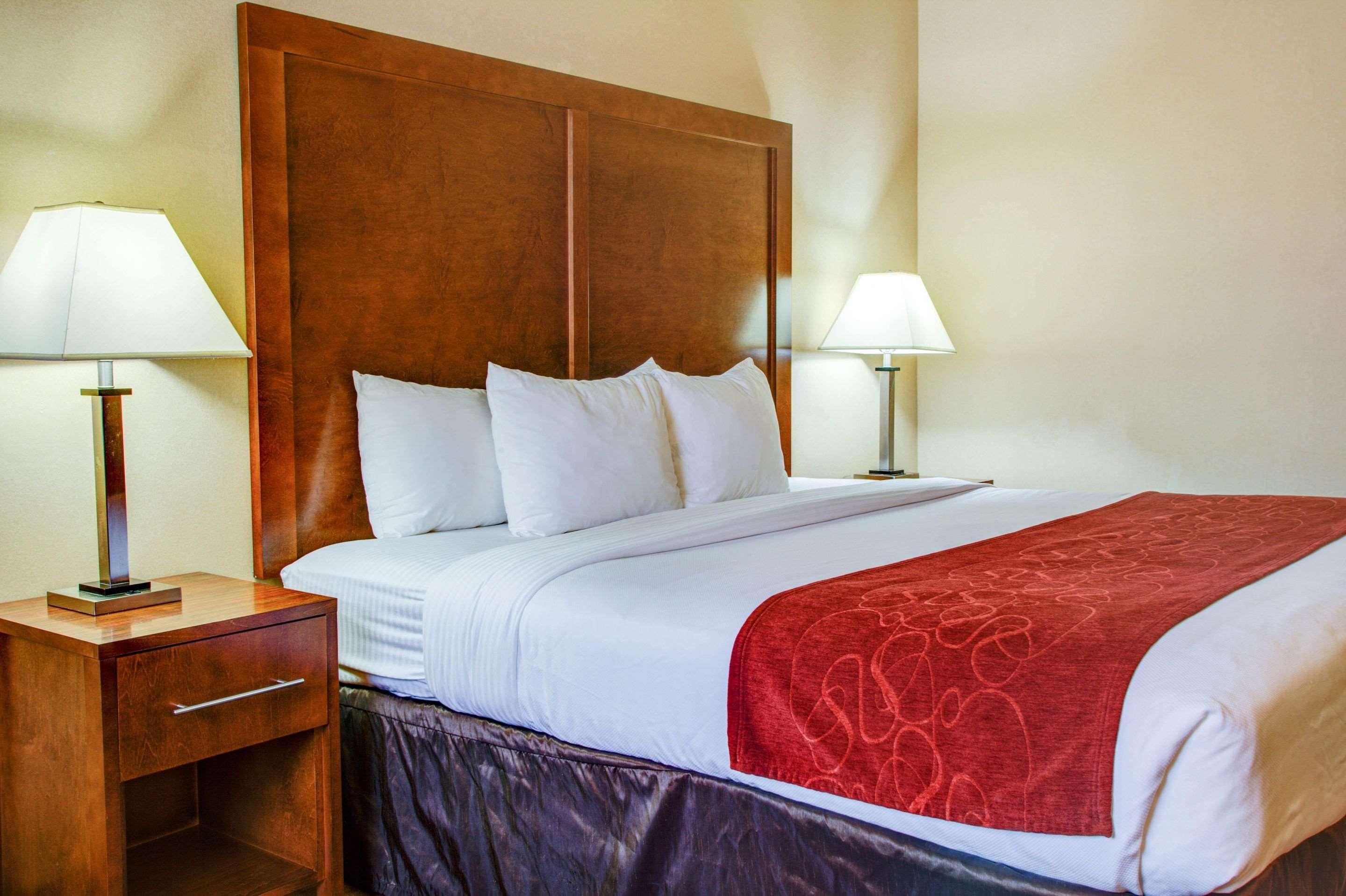 Comfort Inn Newport Bagian luar foto