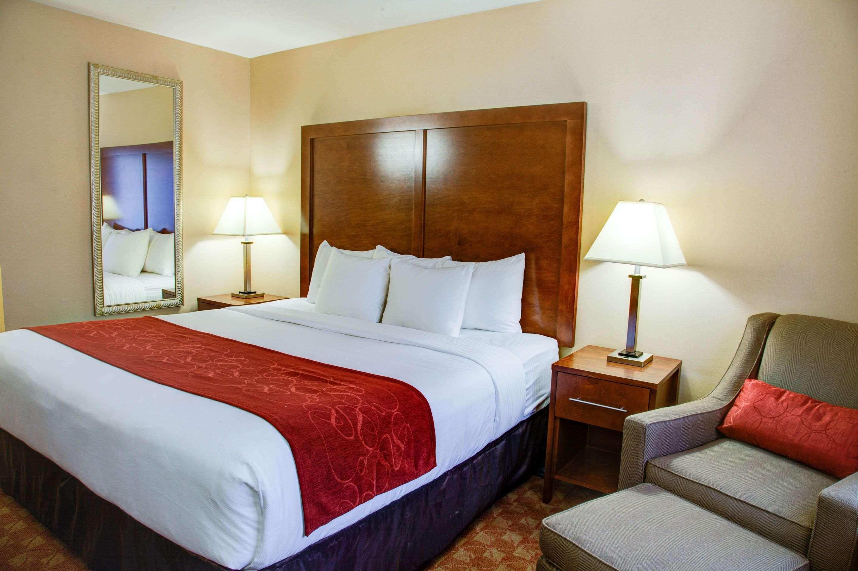 Comfort Inn Newport Bagian luar foto